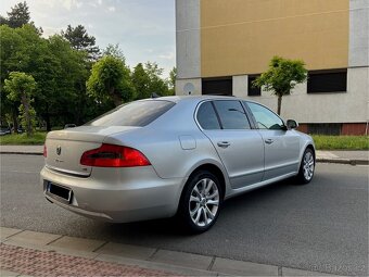 Prodám Škoda superb 2 125kw dsg rv2010 - 3