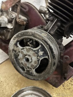 Jawa 250 Přírubová - Motor a převodovka - 3