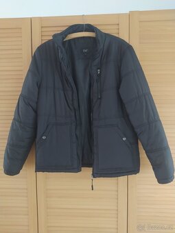 Černá bunda F&F - Velikost S - 3