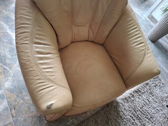 Kožená rozkládací sedačka - 3