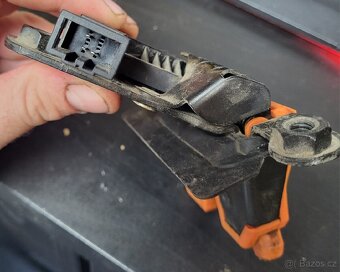 Zámek 5. dveří kufru Fabia 1 - 3