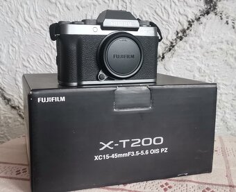Fujifilm XT200 - 3