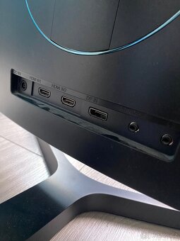 Samsung C24FG73FQU 144hz - 3