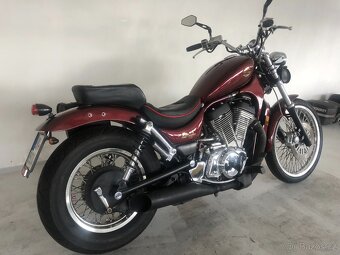 Suzuki VS 750 Intruder - 3