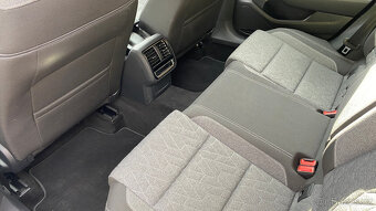 VW Passat Variant 2.0TDI Business Virtual 2023 - 3