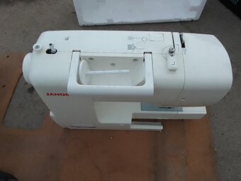 Šicí stroj - 3