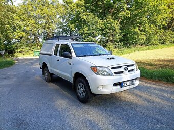Toyota Hilux 2.5 D-4D - 3