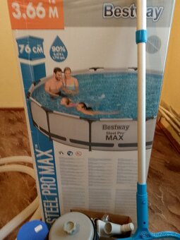 Nový bazén Bestway včetně mnoha příslušenství - 3