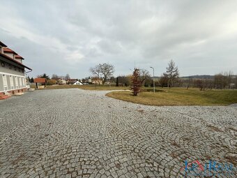 Prodej rodinného domu na pozemku 10 057 m2 Vysoký Újezd - Be - 3