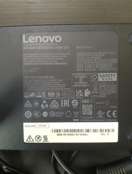 Napájecí adaptér Lenovo 300W - 3