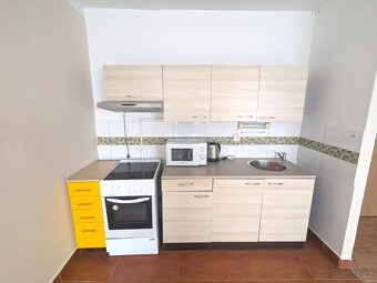 Pronájem bytu 1+kk, Obvodová 746/5, Ústí nad Labem - 3