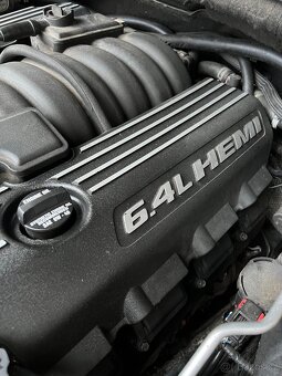 Jeep Grand Cherokee SRT - 3
