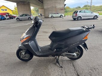 Honda Lead na diely, kufor - 3