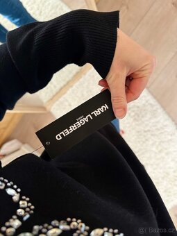 KARL LAGERFELD LUXUSNÍ ČERNÝ SVETR - 3