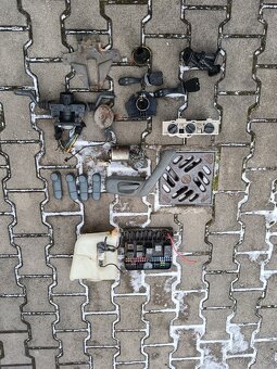 Škoda Felicie náhradní díly různé - 3