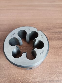 Závitová očka - 3