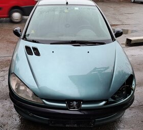 Peugeot 206 nafta 1,9 - 3