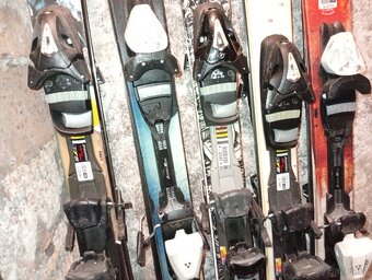 Výprodej juniorské freestyle lyže - 3