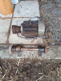 Elektromotor s řemenici - 3