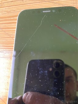 IPhone 12 mini na dily - 3