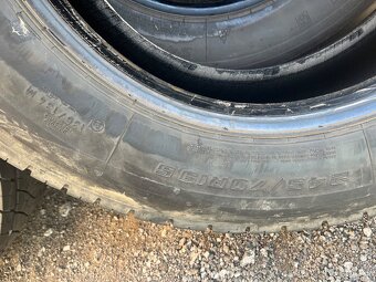 245/70 R19.5 - 3