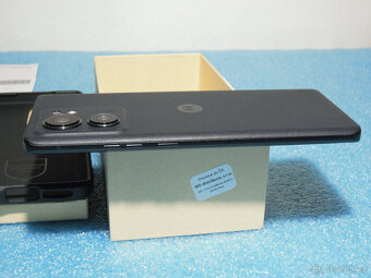 Motorola EDGE 40 5G 8GB/256GB černá Komplet Záruka - 3