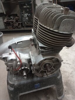 Prodám motor Velorex 350 hydraulika - 3