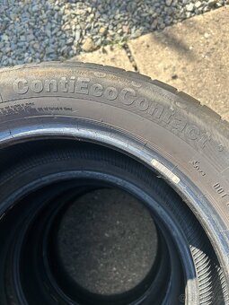 Pneu Continental 215/55/17 - 3