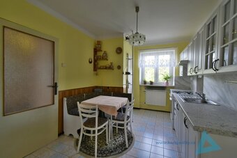 Prodej rodinného domu 4+1 s garáží, zahradou a kompletním zá - 3