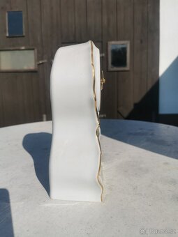 Porcelánové hodiny s loveckým motivem, Konopiště - 3