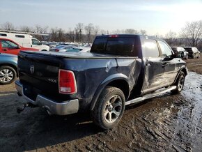 Dodge Ram 5.7 4x4 Laramie lehce bourane - 3