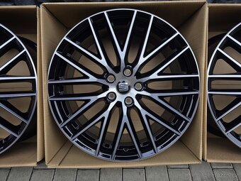 5x112 R19 Seat Leon Cupra Nepoužite - 3