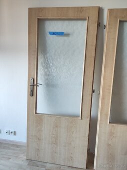 Prodám dveře do interiéru 70cm šířka - 3