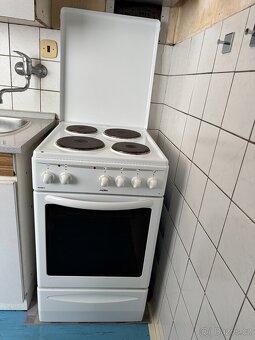 Kuchyňská linka včetně spotřebičů - 3