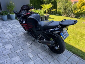 Kawasaki ZZR 1400 - 3