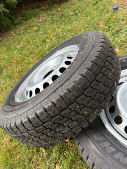 Dodávkové zánovní zimní pneu 205/75 R16 C s disky - 3