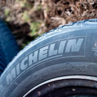 Sada zimních pneu Michelin Alpin 5 195/65 R15, včetně disků - 3