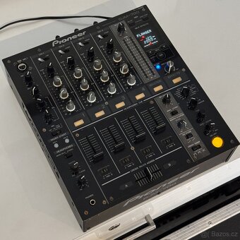 Pioneer DJM 700 - 3