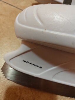 Dívčí brusle nastavitelné 37 - 40 - 3