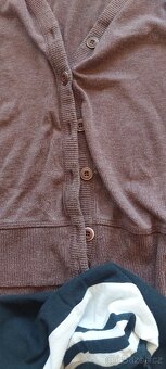 Dámské oblečení, velikost: S - 3