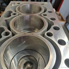 Volvo motor D3,D4,D5 VEA čtyřválec 2.0 XC90, V90 ,XC60, apod - 3