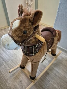 Houpaci koník - 3