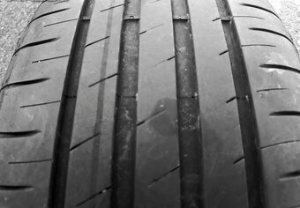 Sada nebo 2ks letních pneu 205/55 R17: - 3