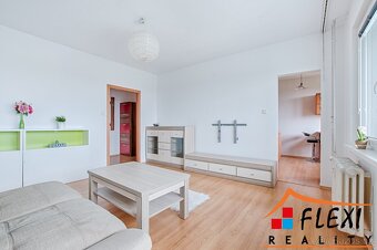Pronájem částečně zařízeného bytu 3+1 s lodžií, 63 m2, ul. F - 3