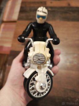 Prodám starou hračku plně funkční - 3