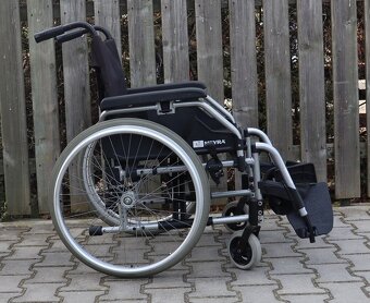 085-Mechanický invalidní vozík Meyra. - 3