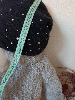 Dámská čepice s kamínky - 3