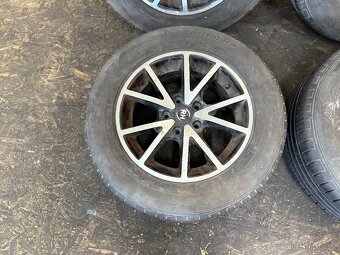 SADA ALU KOL 215/65 R16 7JX16EH2+ ET45 5X112 72.5x67,1mm - 3