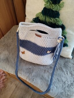 Háčkovaná kabelka 🙂 - 3