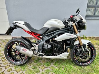 Triumph Speed triple 1050 - 3